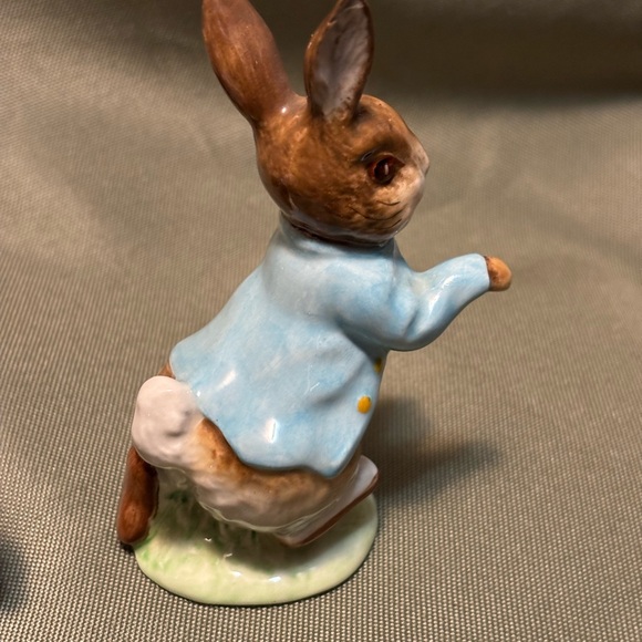 Beatrix Potter’s Peter Rabbit 1948 - Picture 2 of 3